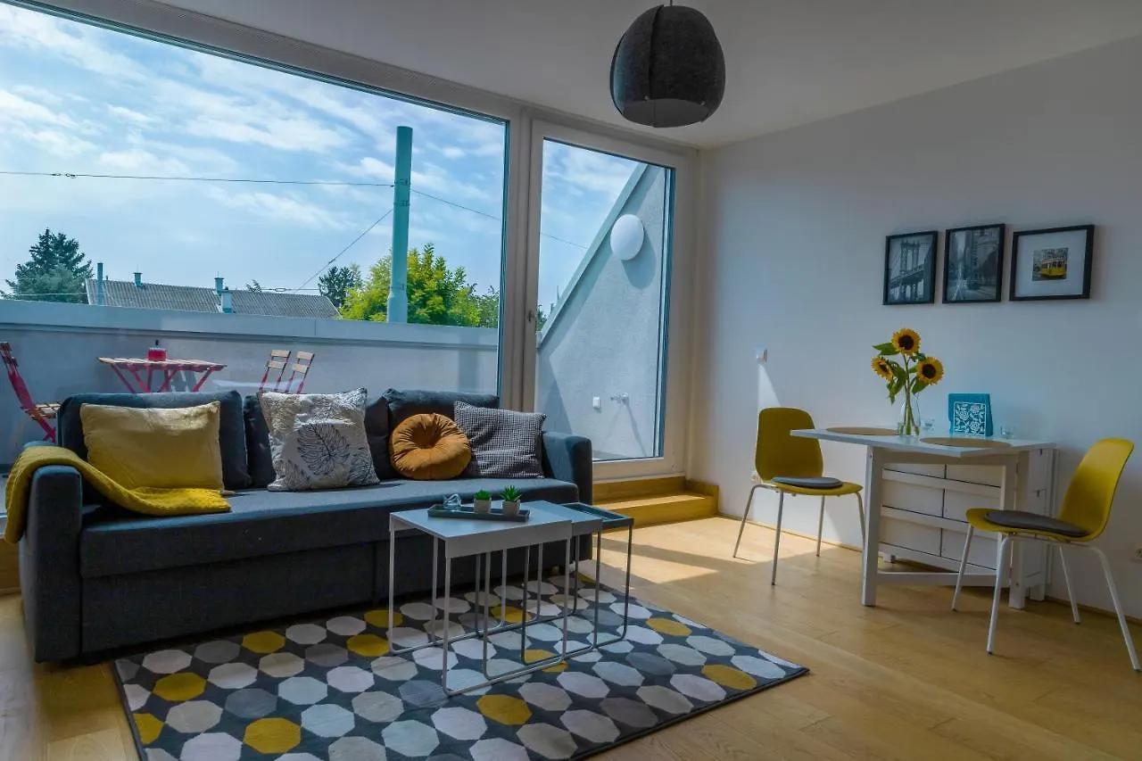 Maureen Lovely 2 Bedroom Unit With Community Pool Vienna