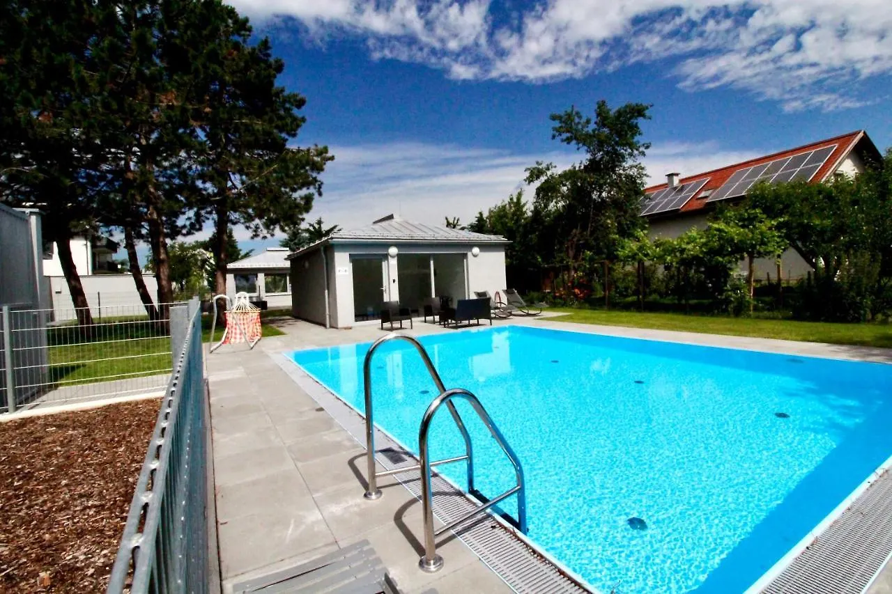 Maureen Lovely 2 Bedroom Unit With Community Pool Vienna 0*,