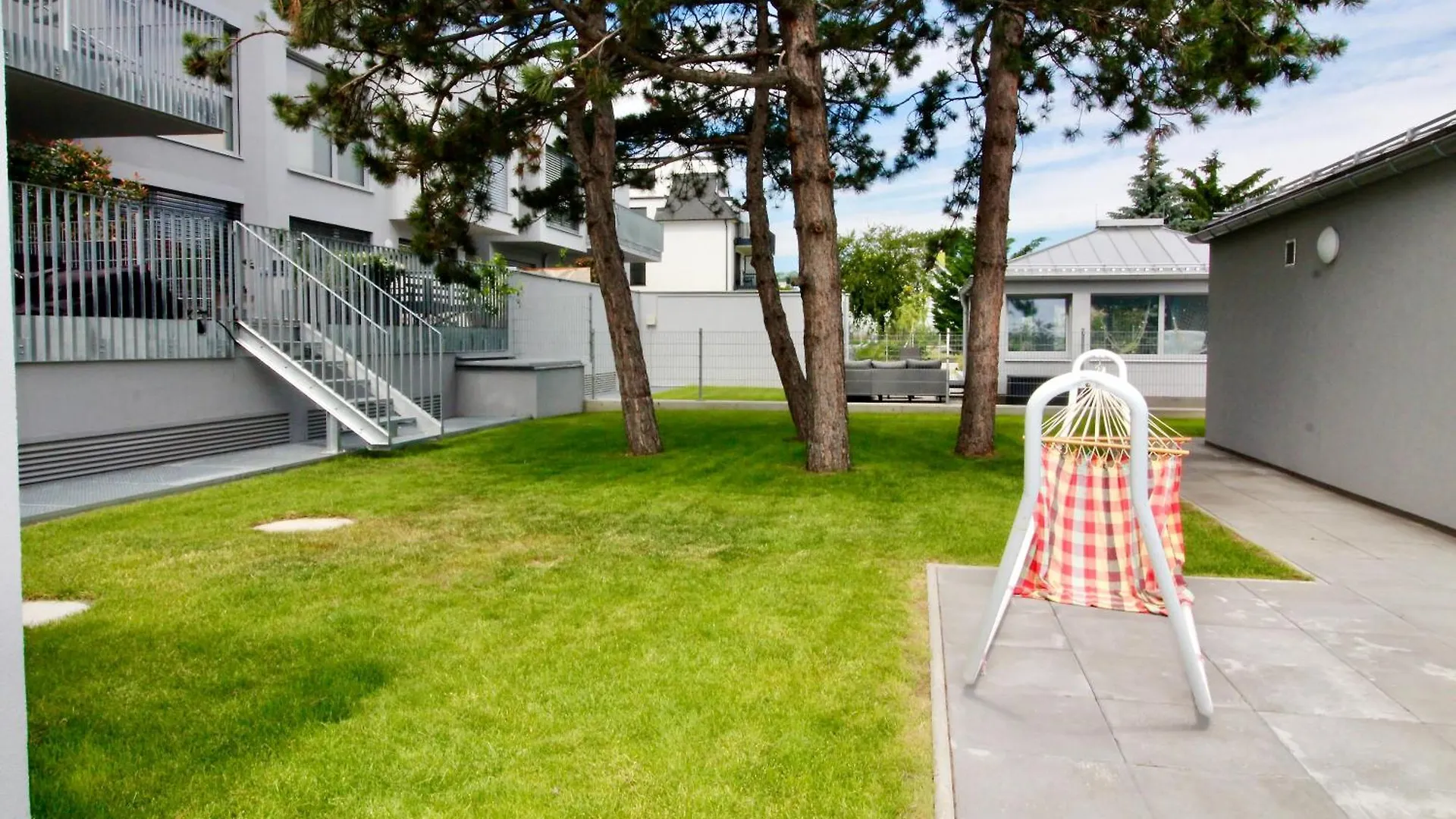 Apartment Maureen Lovely 2 Bedroom Unit With Community Pool Vienna