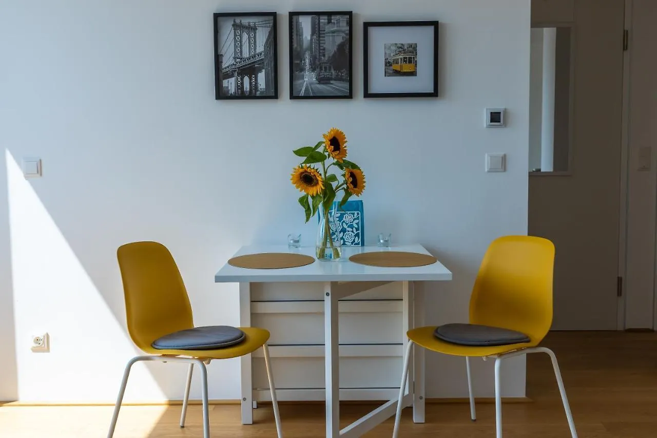 Apartment Maureen Lovely 2 Bedroom Unit With Community Pool Wien Österreich